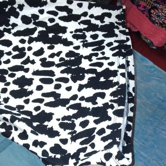 Michael Kors women's black and white cold shoulder short sleeves top Sz small - Picture 8 of 17